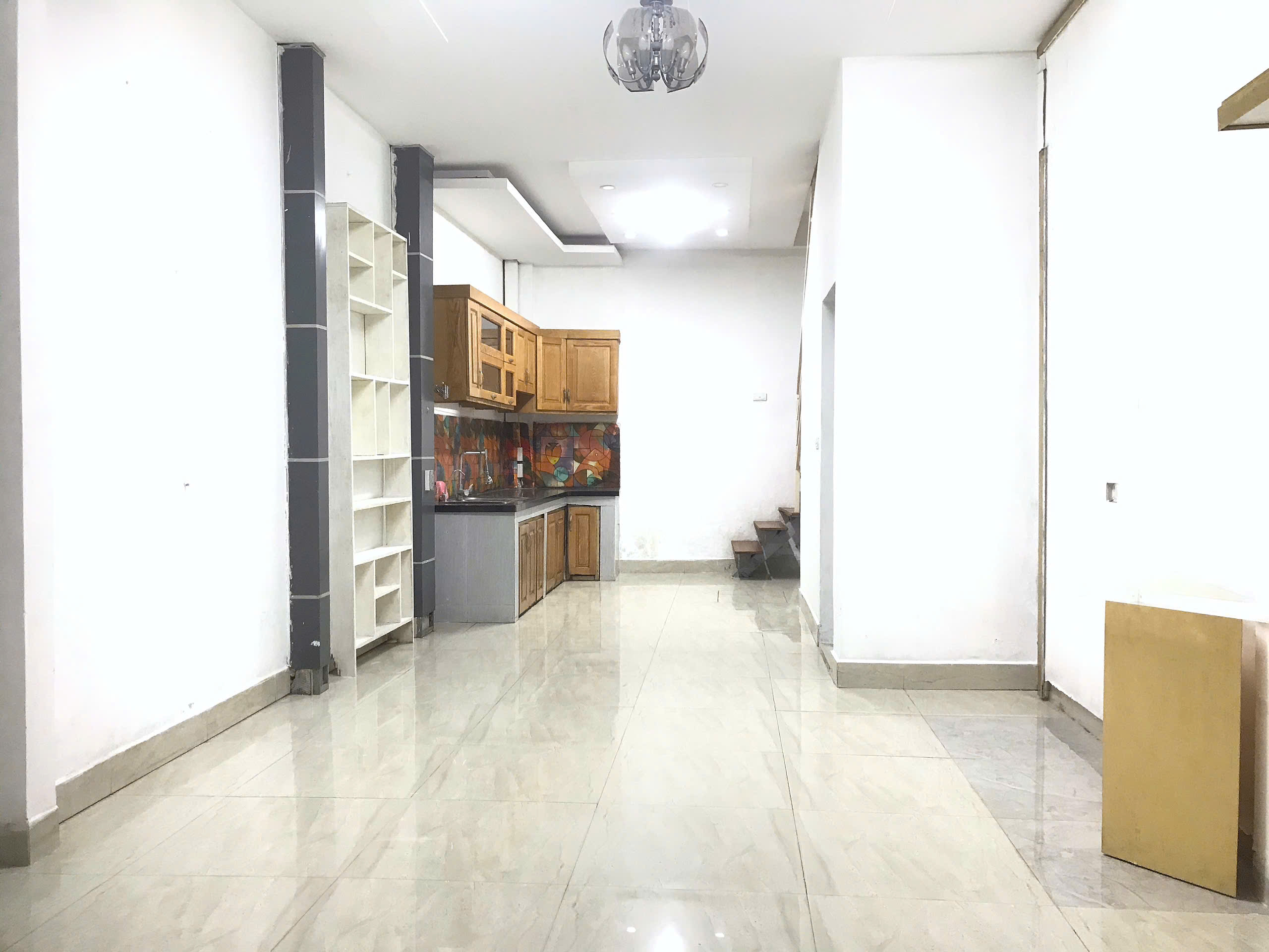 Cho thuê nhà Phố Vĩnh Hưng, OKE đóng 1 cọc 1, 37m2 x 2 tầng, 2 ngủ, 7 triệu (có thương lượng) - Ảnh chính